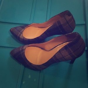 Jessica Simpson pumps